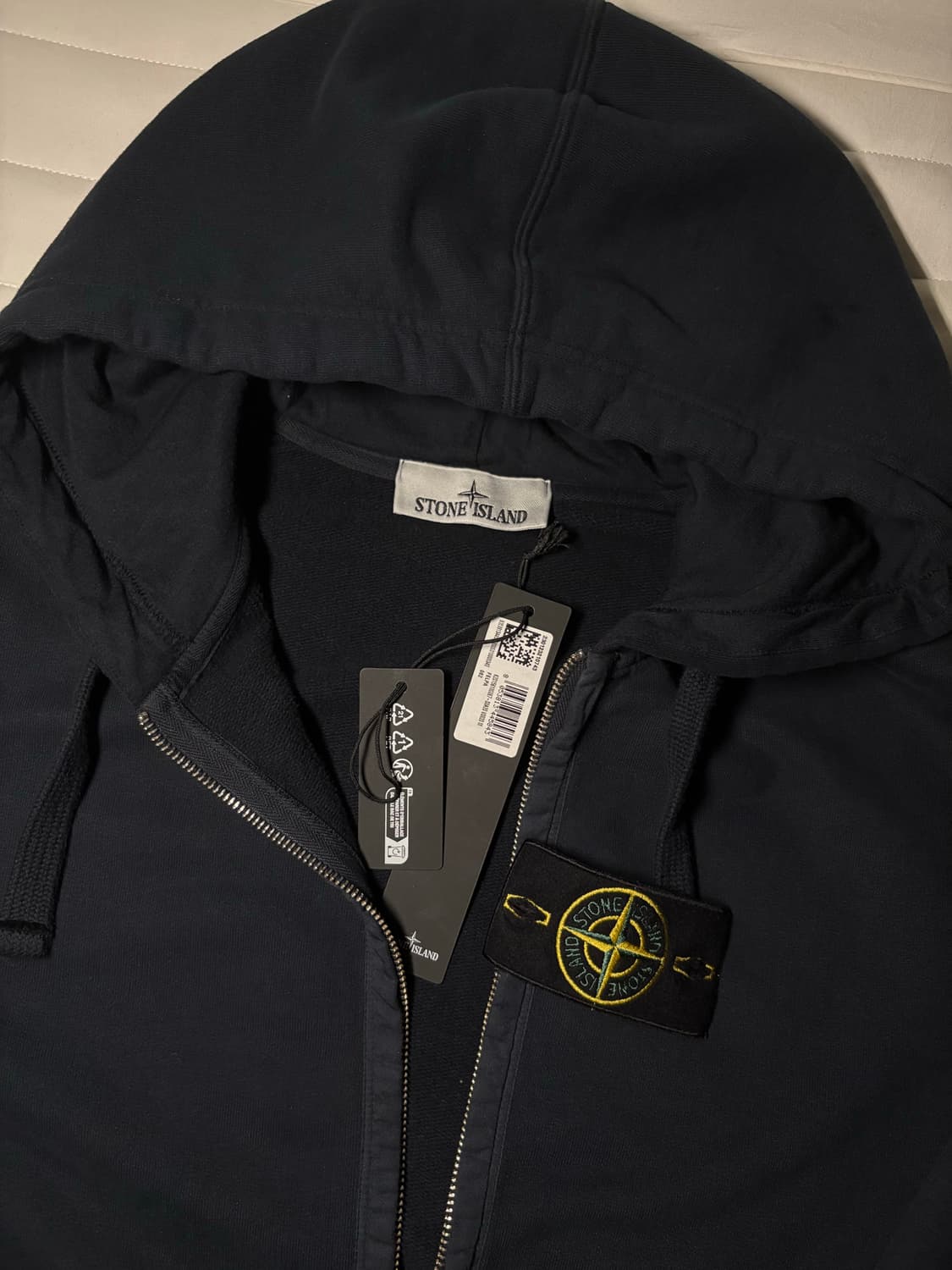[새상품급✨] 스톤아일랜드 후드집업 M size 상품이미지3