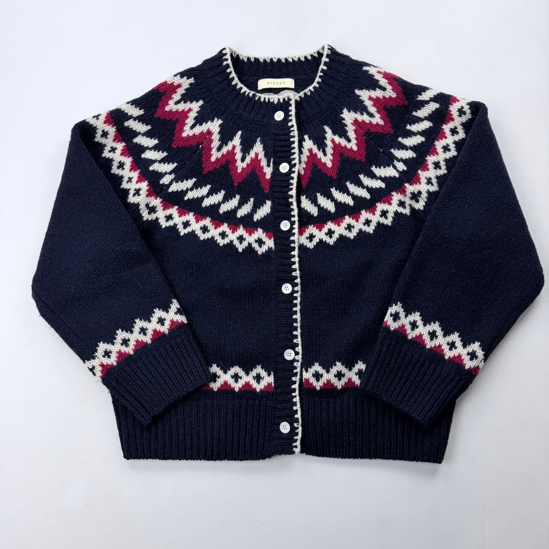 시야쥬 노르딕 자카드 니트 가디건 네이비 상품이미지2