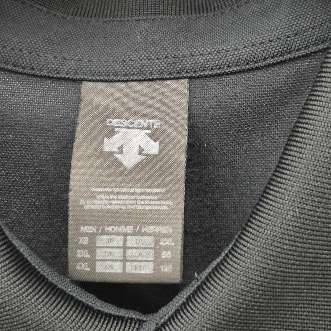 데상트 트레이닝 상의 4XL 상품이미지3