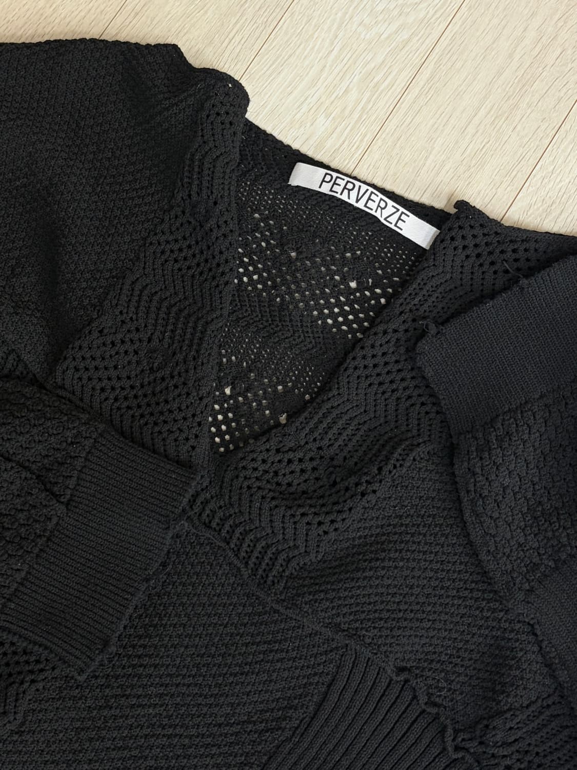퍼버즈 크로쉐 패치워크 데미지니트 상품이미지1
