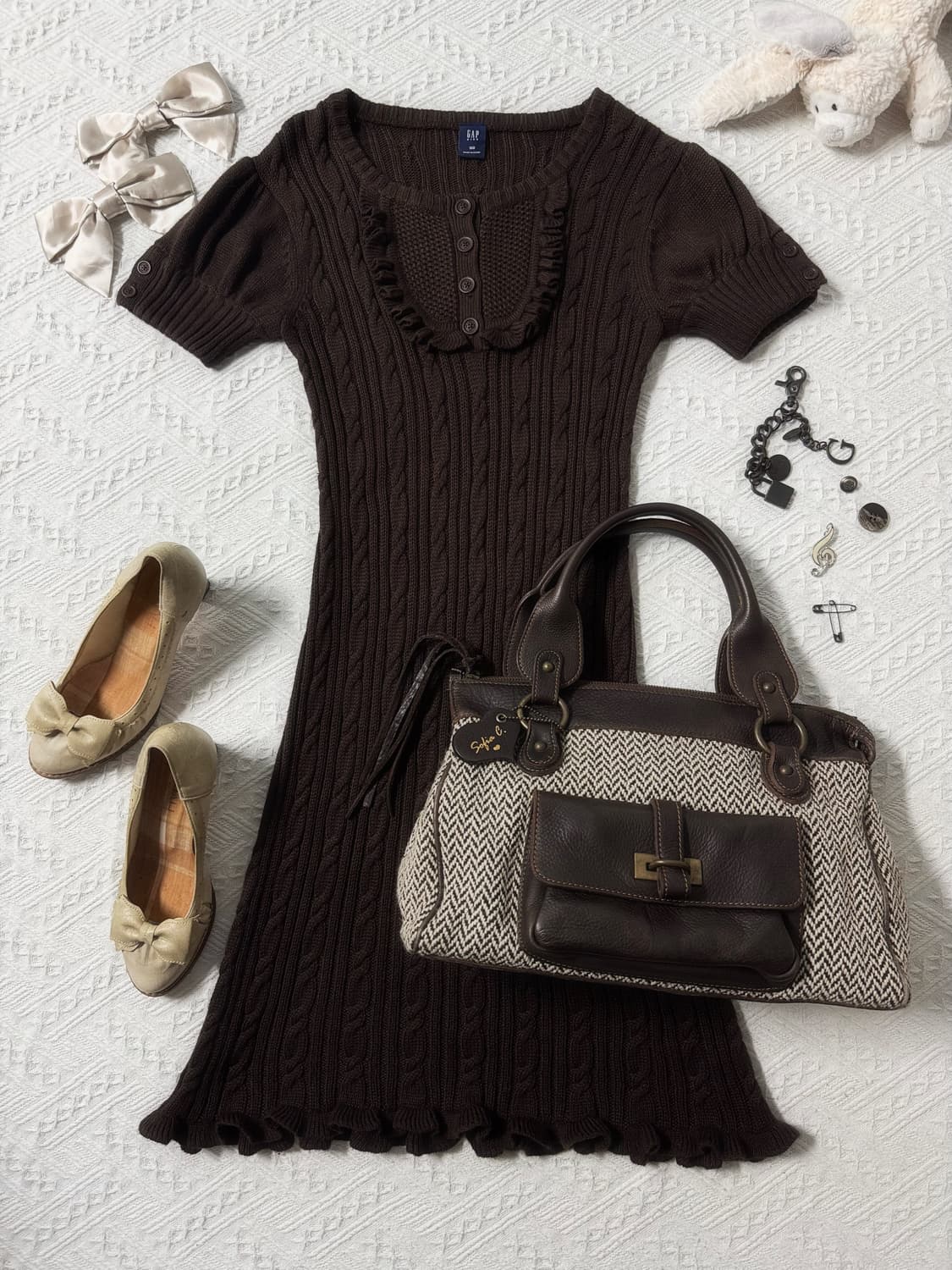 러플 버튼 디테일 케이블 니트 패턴 원피스 상품이미지8