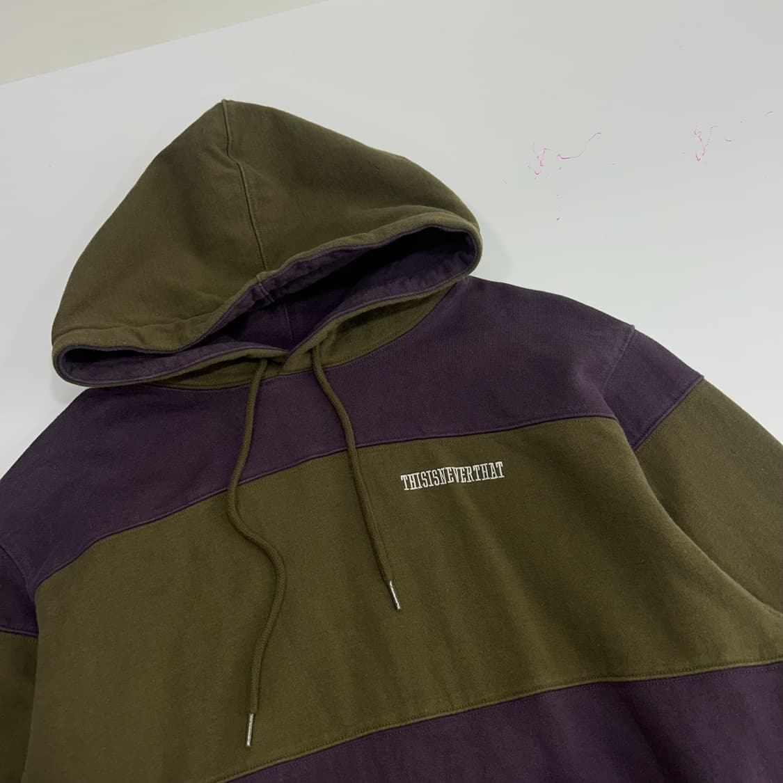 Thisisneverthat 디스이즈네버댓 카키 퍼플 스트라이프 후드티 상품이미지5