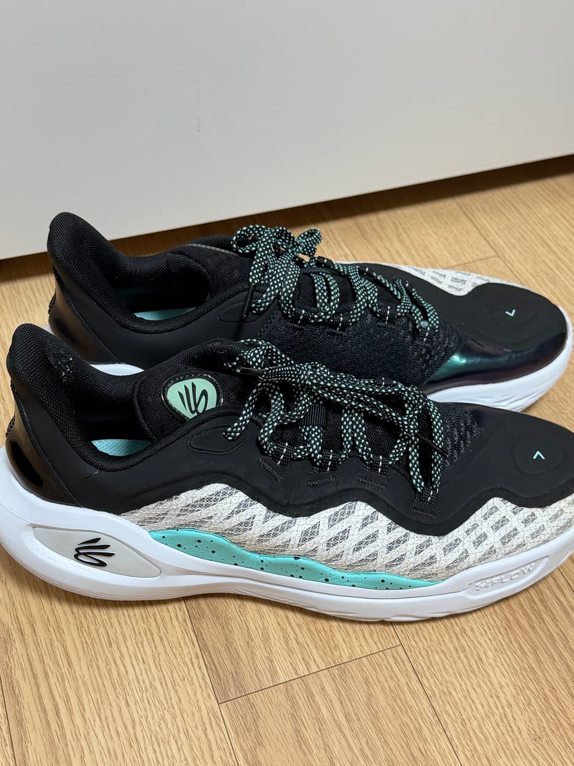 언더아머 커리 11 퓨처 커리 285 상품이미지2