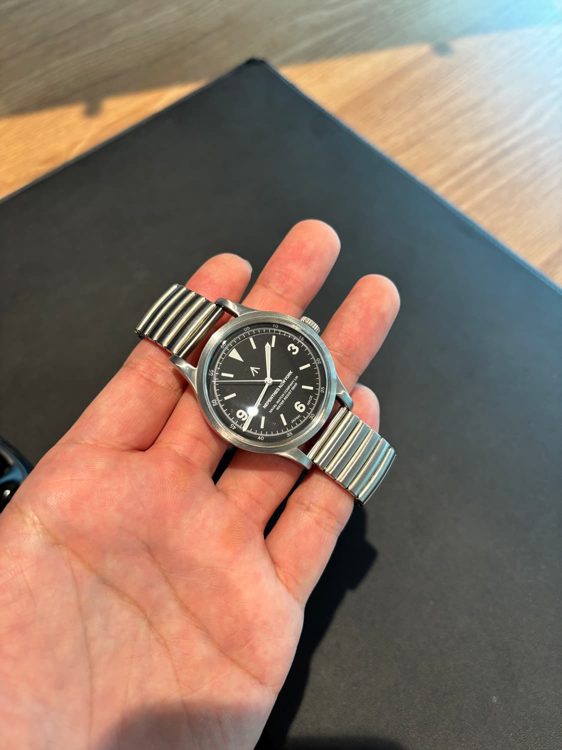 네펜데스 뉴욕 X 나발워치 시계 (메탈밴딩) 상품이미지1