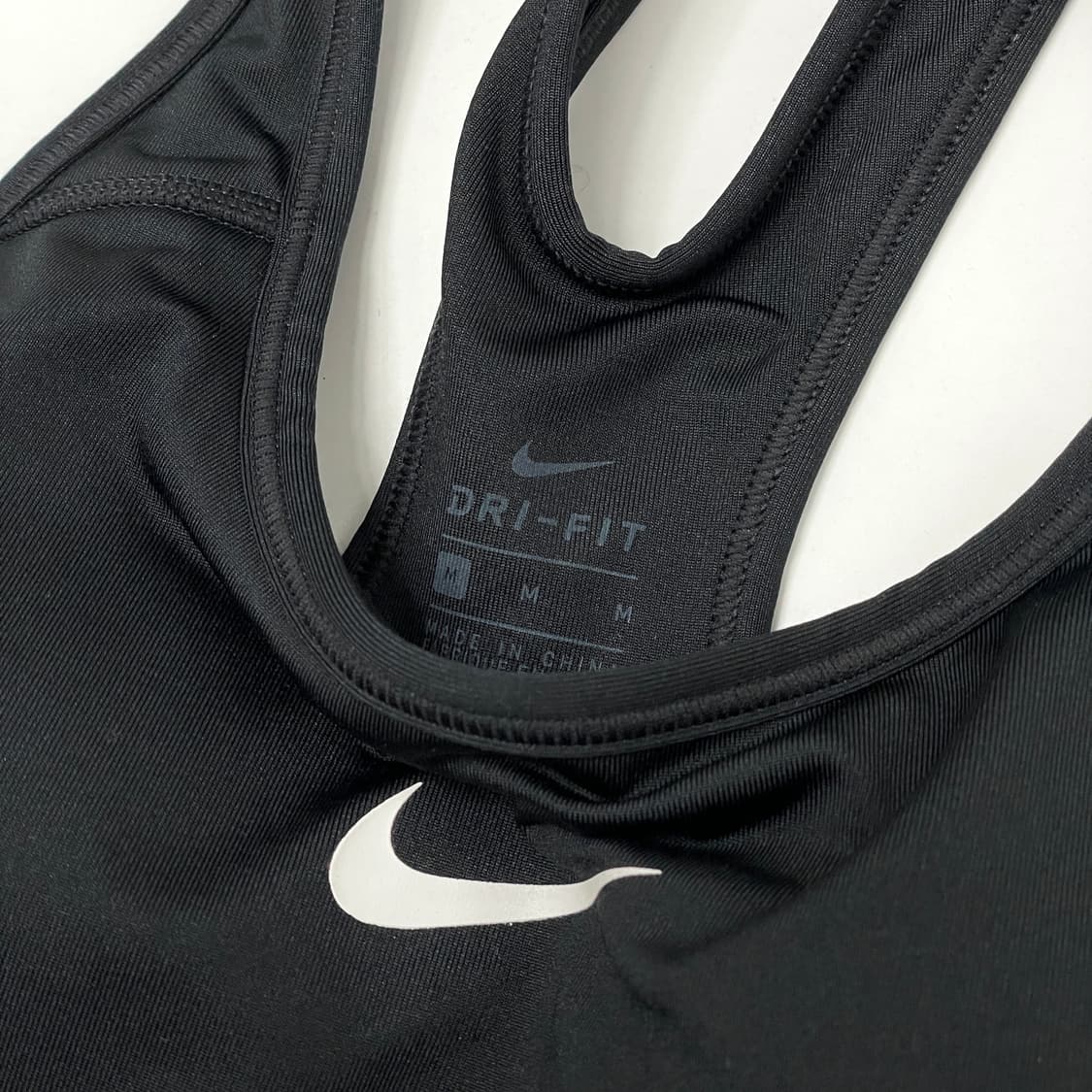 나이키 드라이핏 패티드 브라탑 M 상품이미지4
