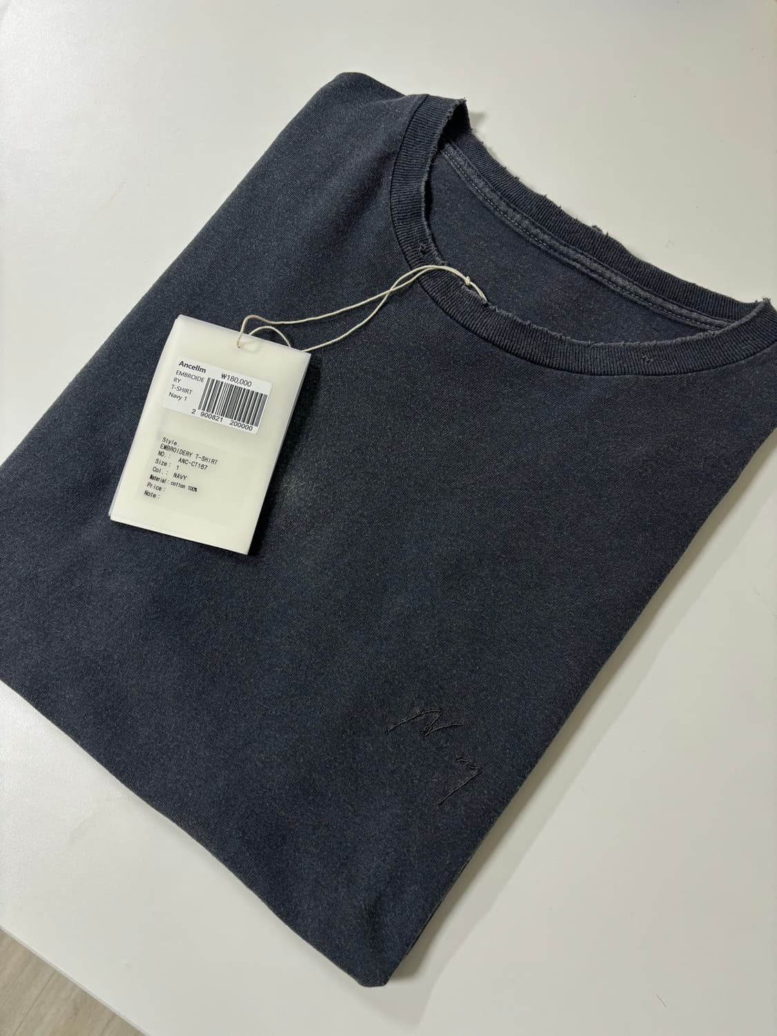 안셀름 EMBROIDERY T-SHIRT - Navy 상품이미지5