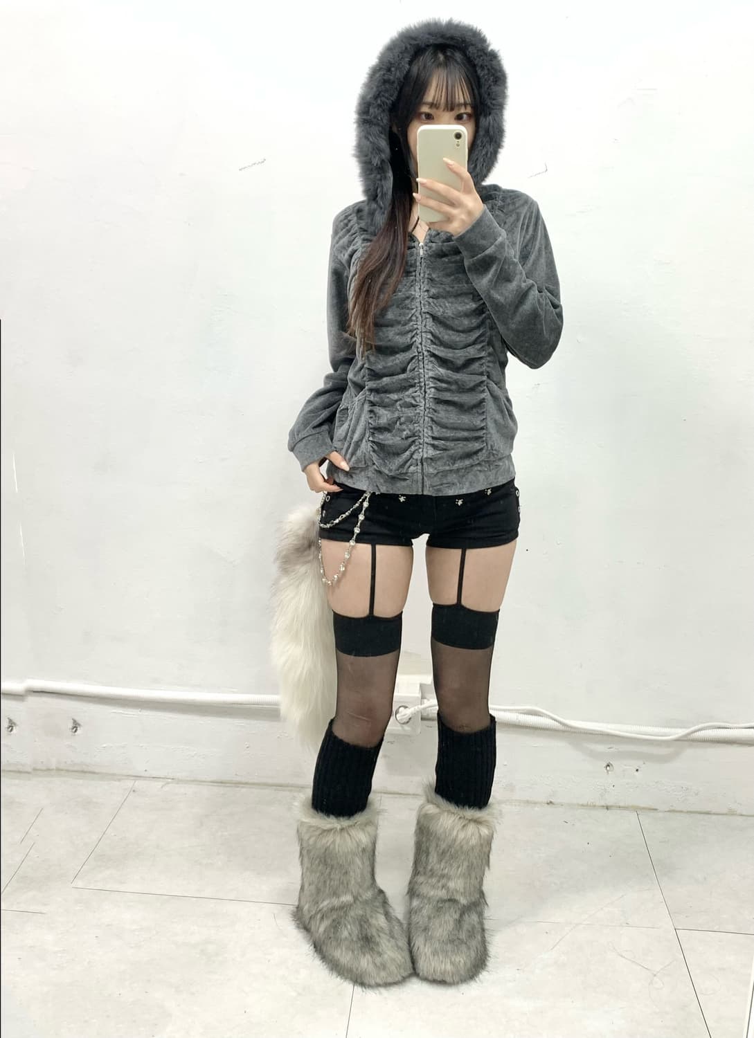 [ROSA CHERI] 갸루 벨벳 셔링 퍼 후드집업 상품이미지2