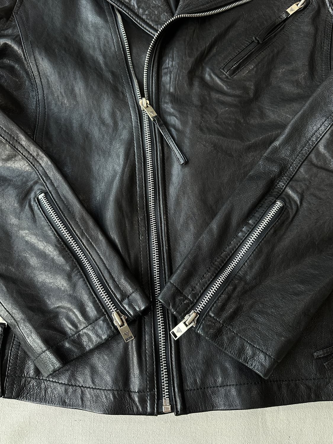 게스 양가죽 라이더 자켓 100 상품이미지3