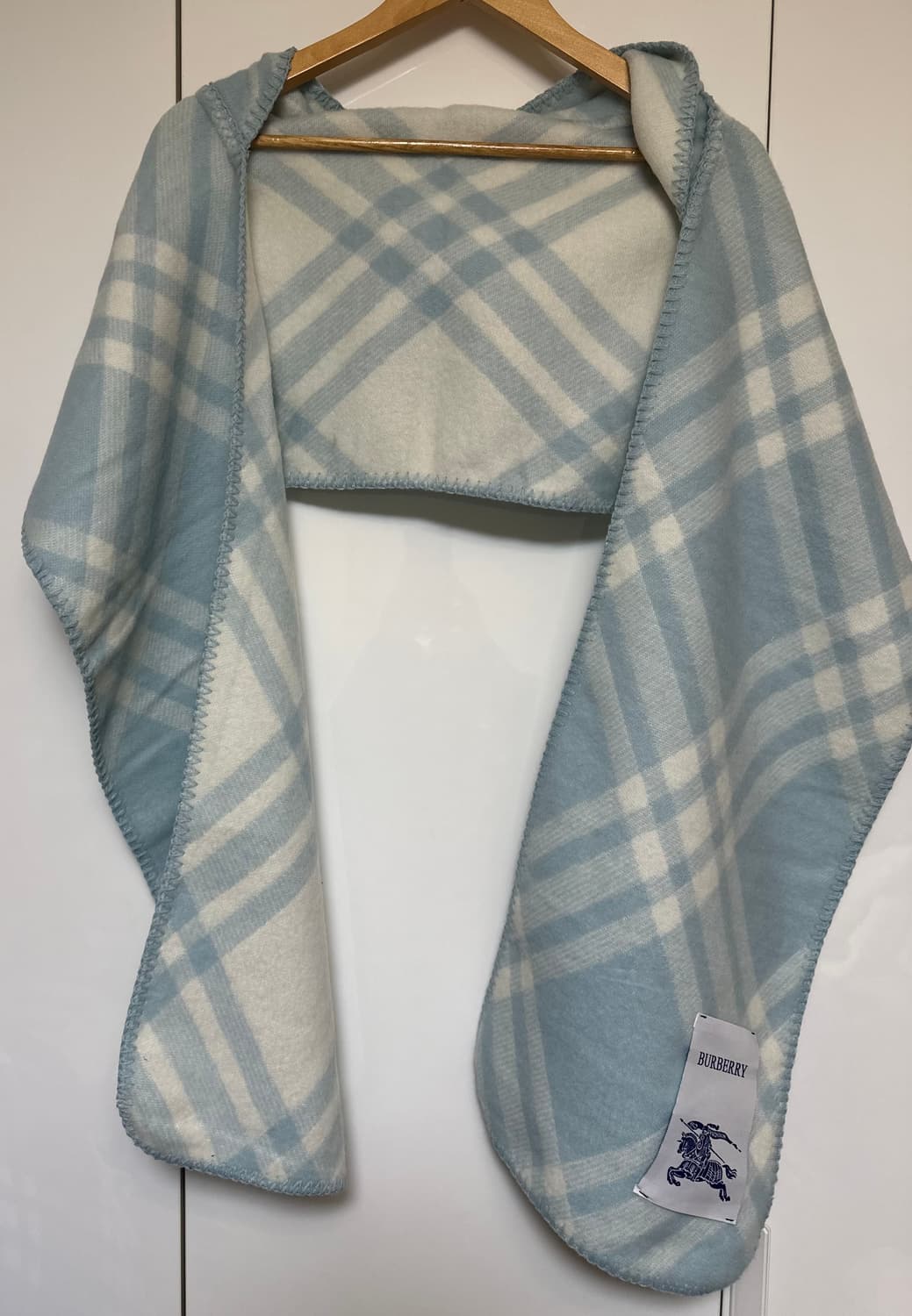 버버리 체크 머플러 울후드 머플러하늘색 남여공용 상품이미지1