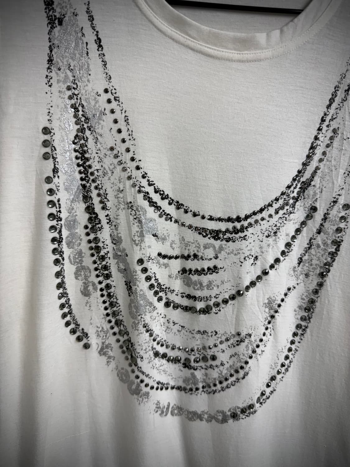 Necklace beads detailed longsleeve 상품이미지4