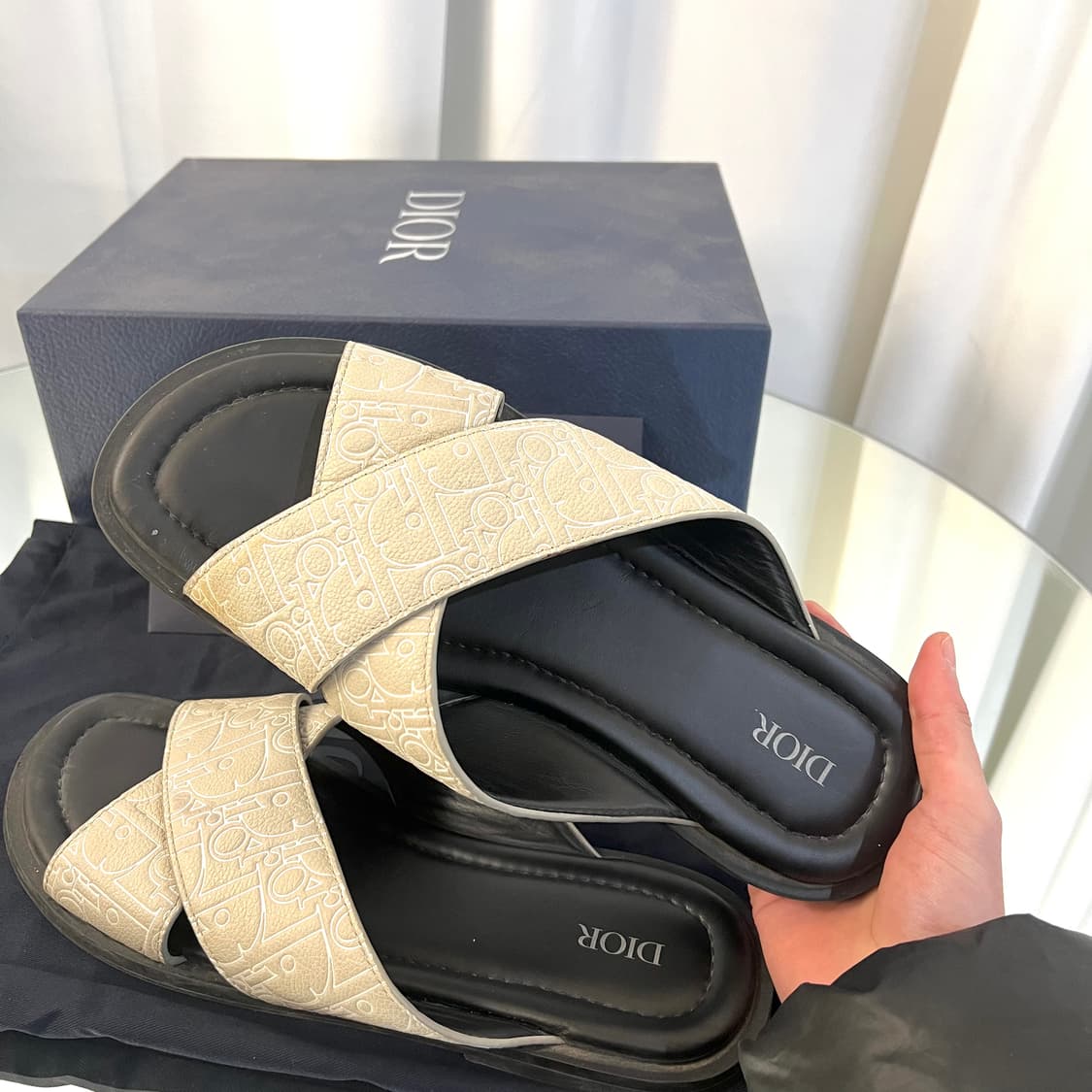 [정품] 디올 알리아스 샌들 그래비티 레더 베이지 44사이즈 상품이미지3