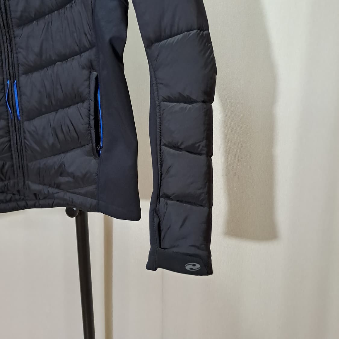 (새상품급) HOLD 경량 패딩 자켓 M B292 상품이미지3