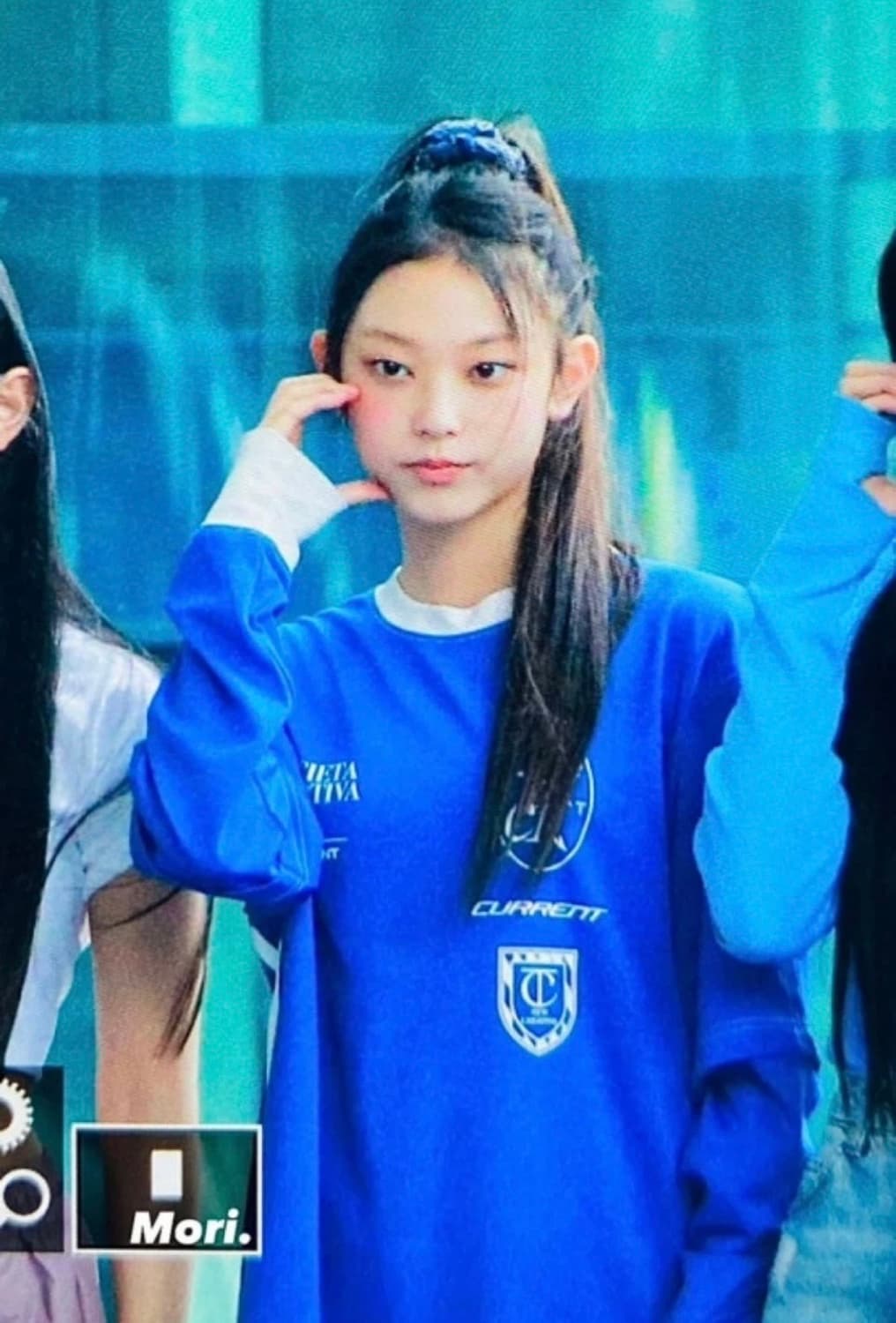 [커렌트]뉴진스 해린💙스포츠 트랙 져지 탑 상품이미지1