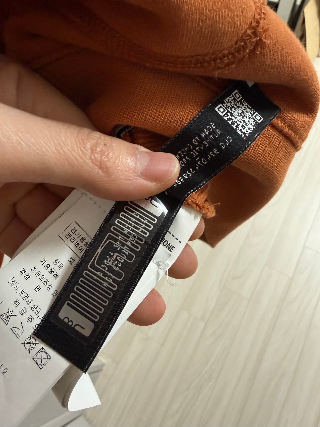 C.P컴퍼니 U16 베이직 플리스 고글 스웨트셔츠 하베스트 펌킨오렌지 상품이미지4