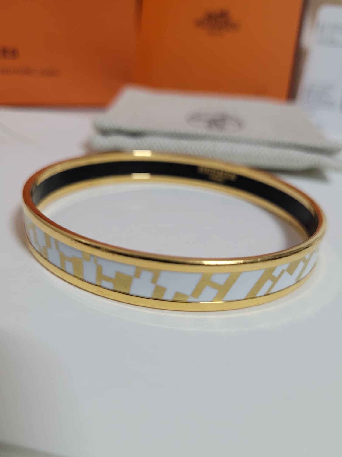 에르메스 OPH 에나멜 뱅글 클릭 H 팔찌 화이트 금장 상품이미지4