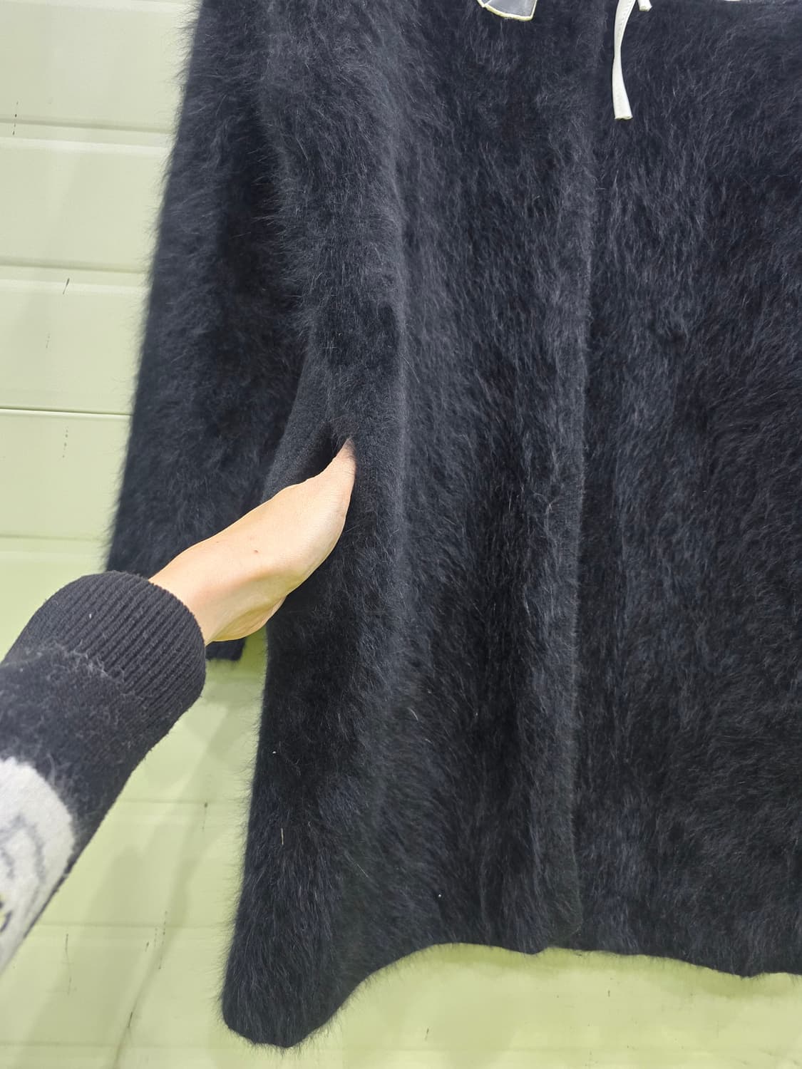 블랙 앙고라 털 레이스 카라 코트 상품이미지5