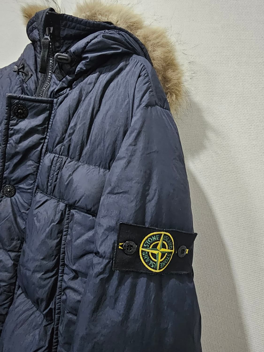 정품 스톤아일랜드 패딩 100 / L 상품이미지2