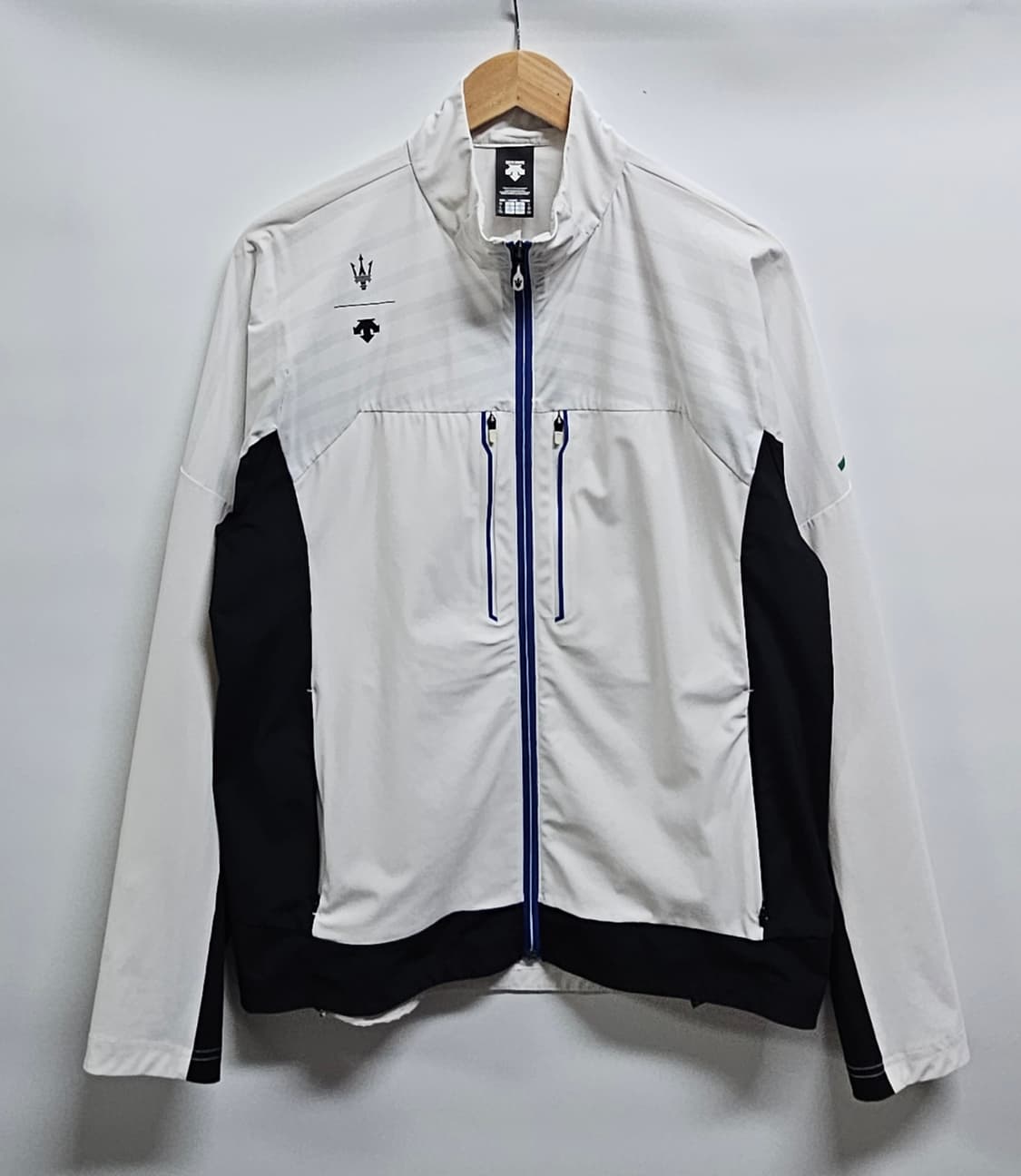 데상트 마세라티 바람막이 자켓 화이트 XL 상품이미지1