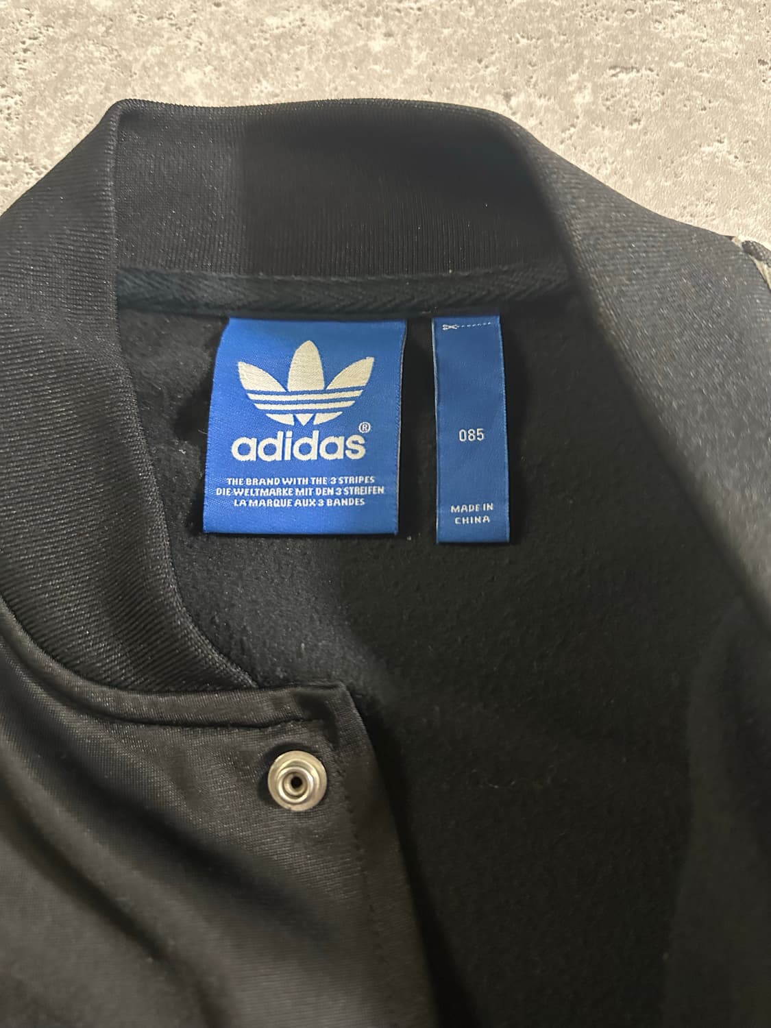 adidas 니고 베어 바시티 블랙 트랙탑 상품이미지4