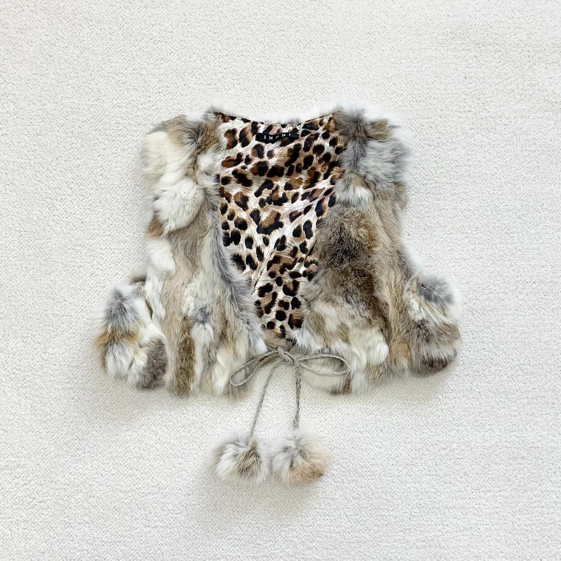 잉그니 라떼갸루 리얼래빗퍼 폼폼이 조끼 상품이미지2