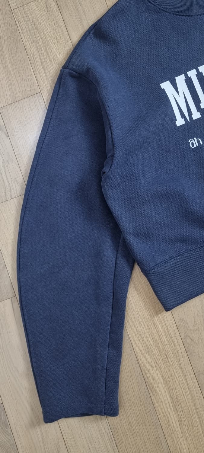 아위 크롭 맨투맨 Free _ 여성 상품이미지4