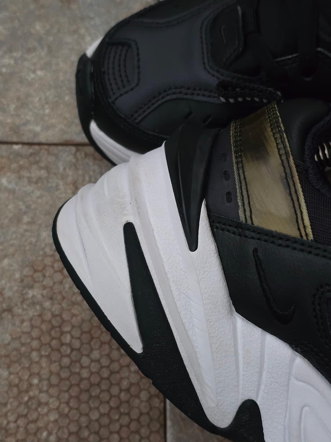 (235)나이키 m2k 테크노 블랙 오일 그레이 상품이미지5