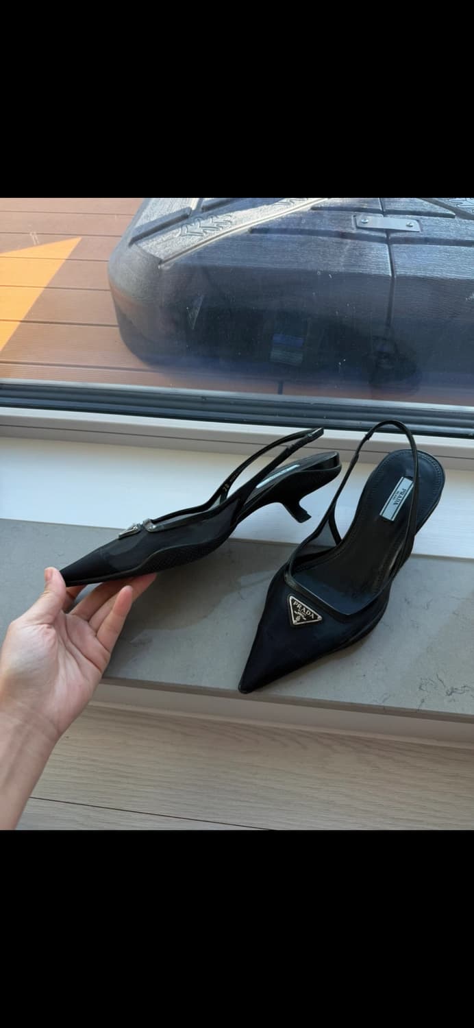깜짝세일(거의새거)프라다 슬링백 스틸래토 슈즈 38사이즈 상품이미지4