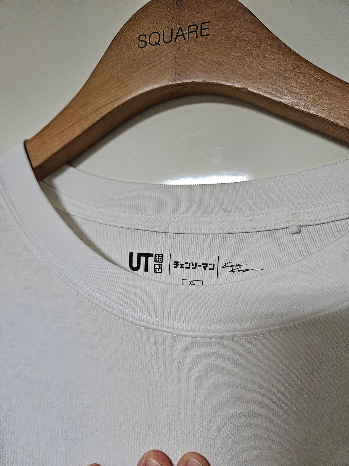 유니클로 체인소맨 긴팔티셔츠 상품이미지3