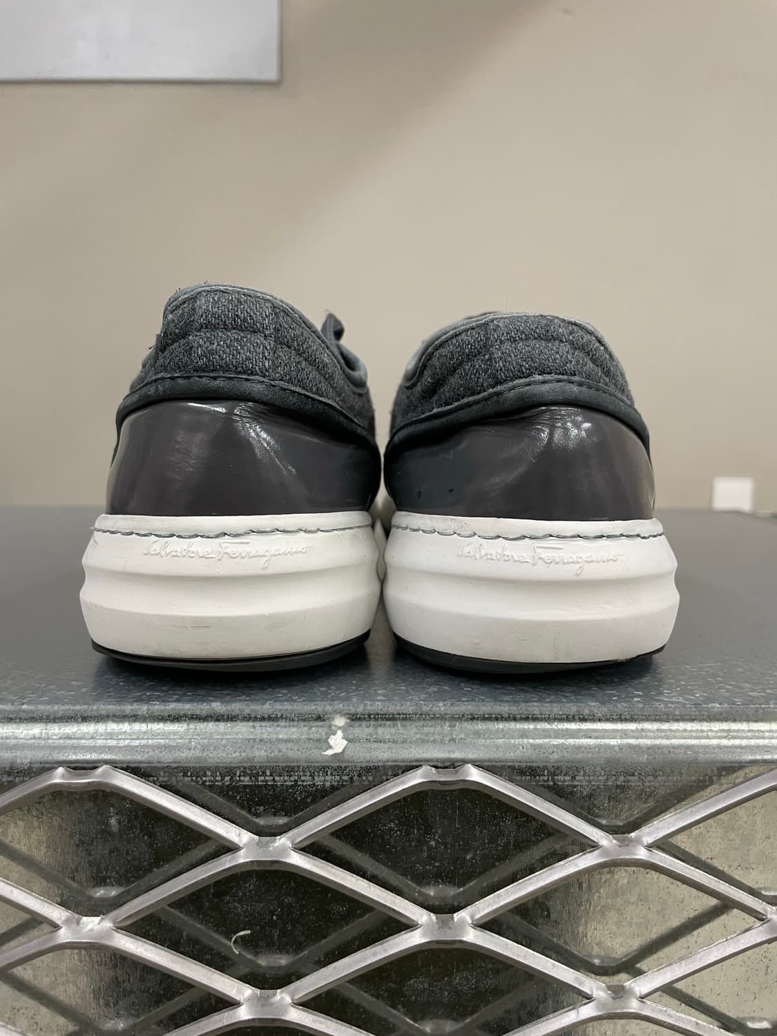 페레가모 스니커즈 7.5 상품이미지3