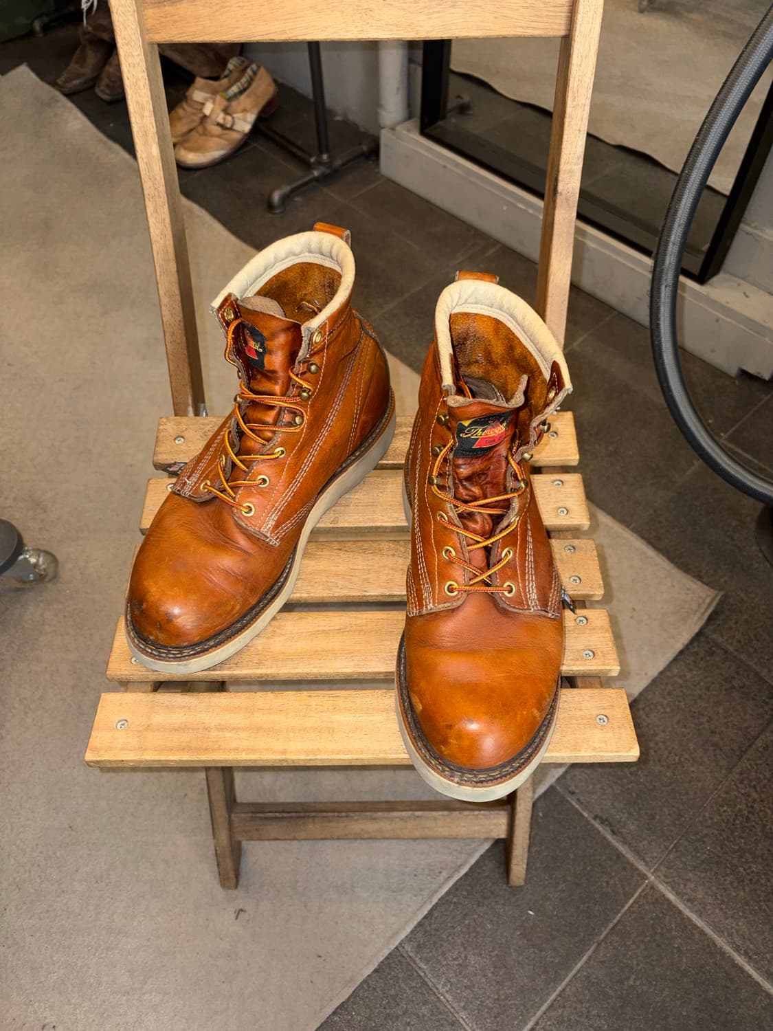 Thorogood USA plain moc toe leather boot 상품이미지4