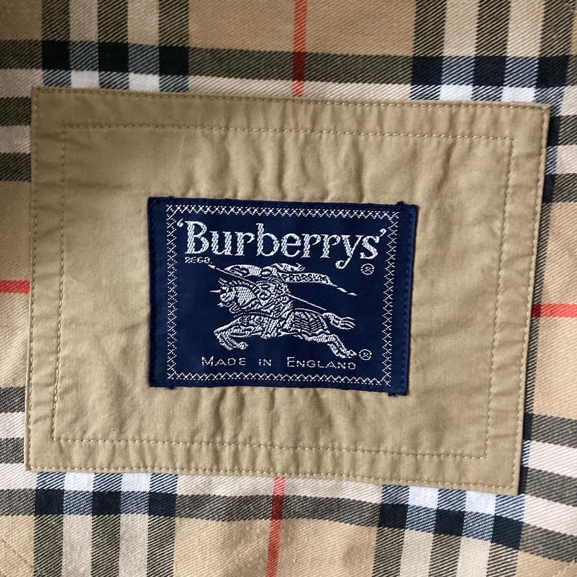 버버리  베이지 멀티포켓 버튼 코튼 미디 사파리 자켓 상품이미지4