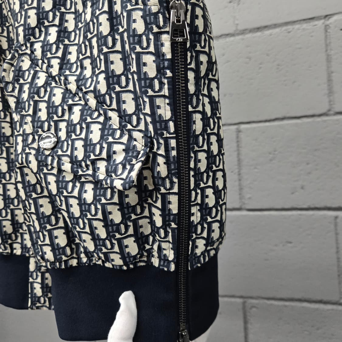 디올 오블리크 테크니컬 태피터 조끼 자켓 42 상품이미지3