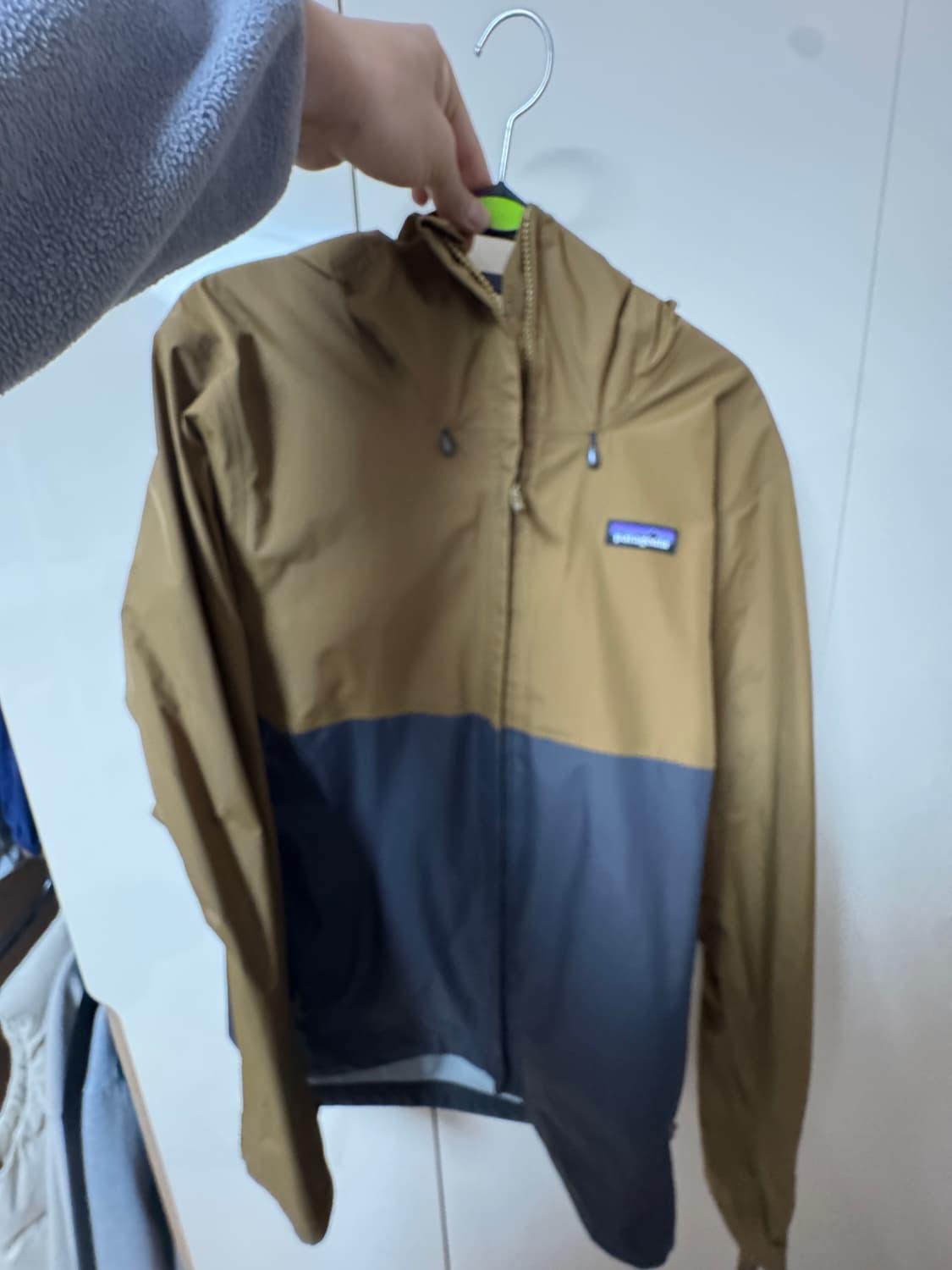 파타고니아 바람막이 M size 상품이미지1