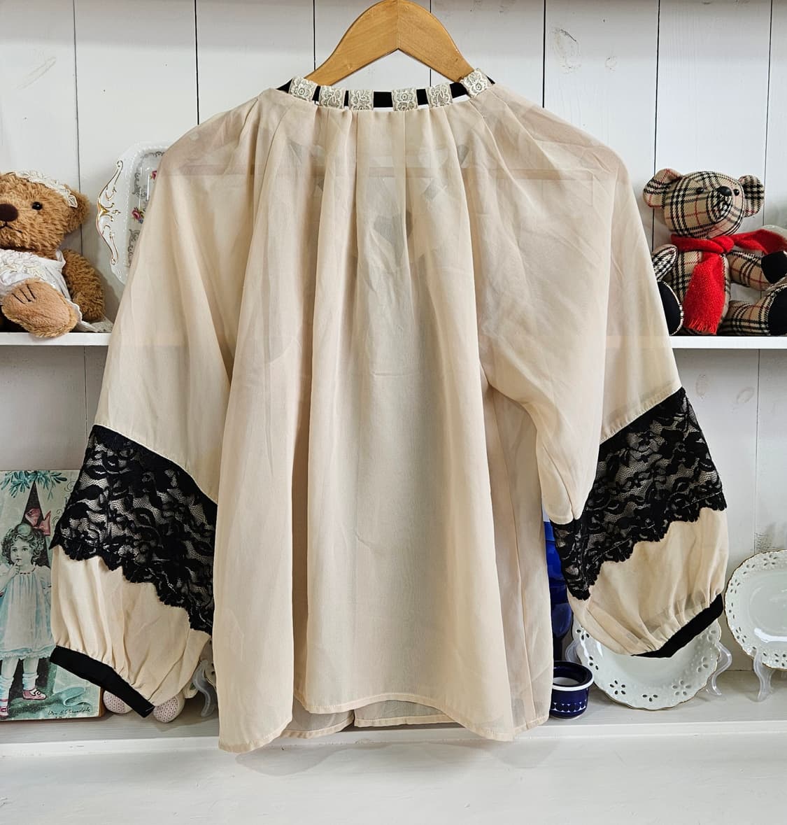 0328(Axes Femme)스트랩 리본 쉬폰 블라우스 상품이미지7