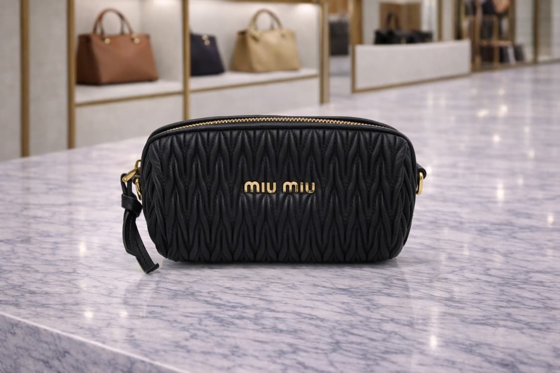 [S급] 미우미우 마테라쎄 나파 레더 체인 숄더백 미니 판매합니다!!! 상품이미지1