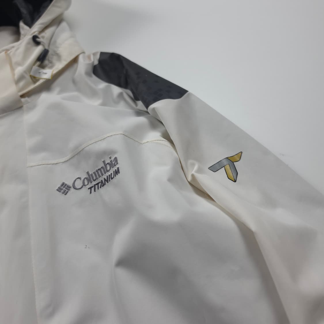 컬럼비아 USA 옴니테크 투웨이 화이트 마운틴 자켓 (XL) 상품이미지4