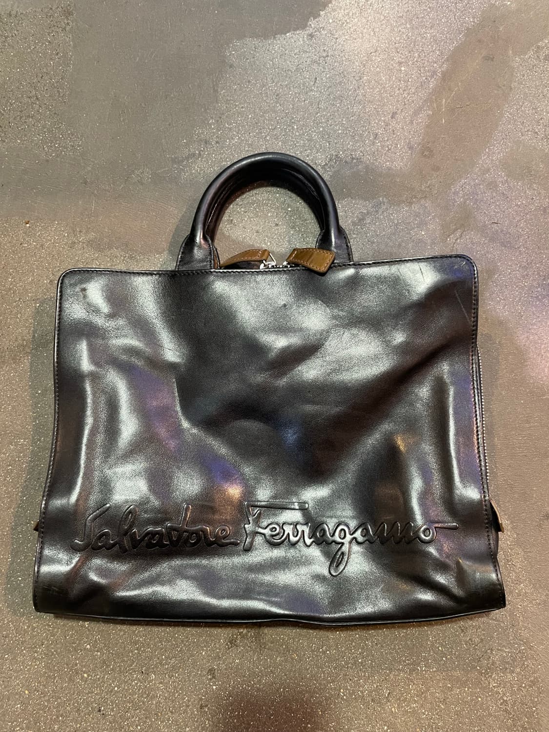 페라가모 블랙 가죽 브리프케이스 서류가방 토트백 상품이미지1