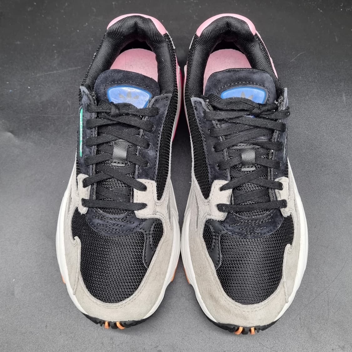 아디다스 팔콘 여성운동화225 상품이미지2