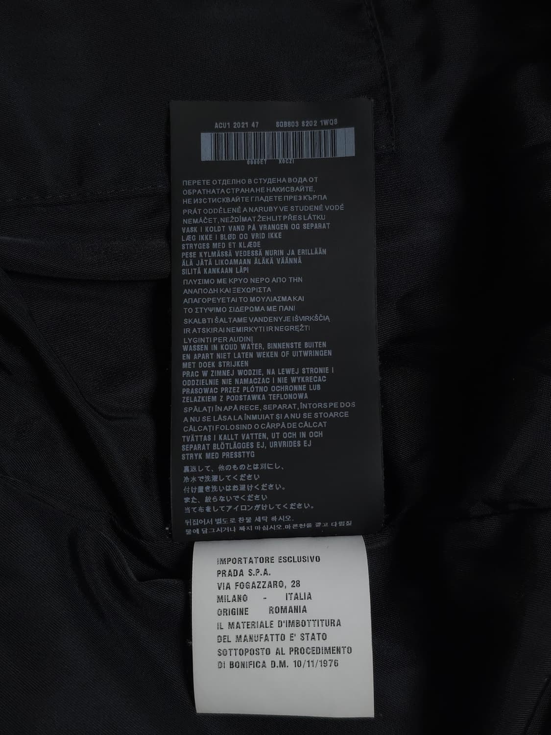 [L] 프라다 리나일론 퀄팅 패딩 블랙(SGB803) 상품이미지10