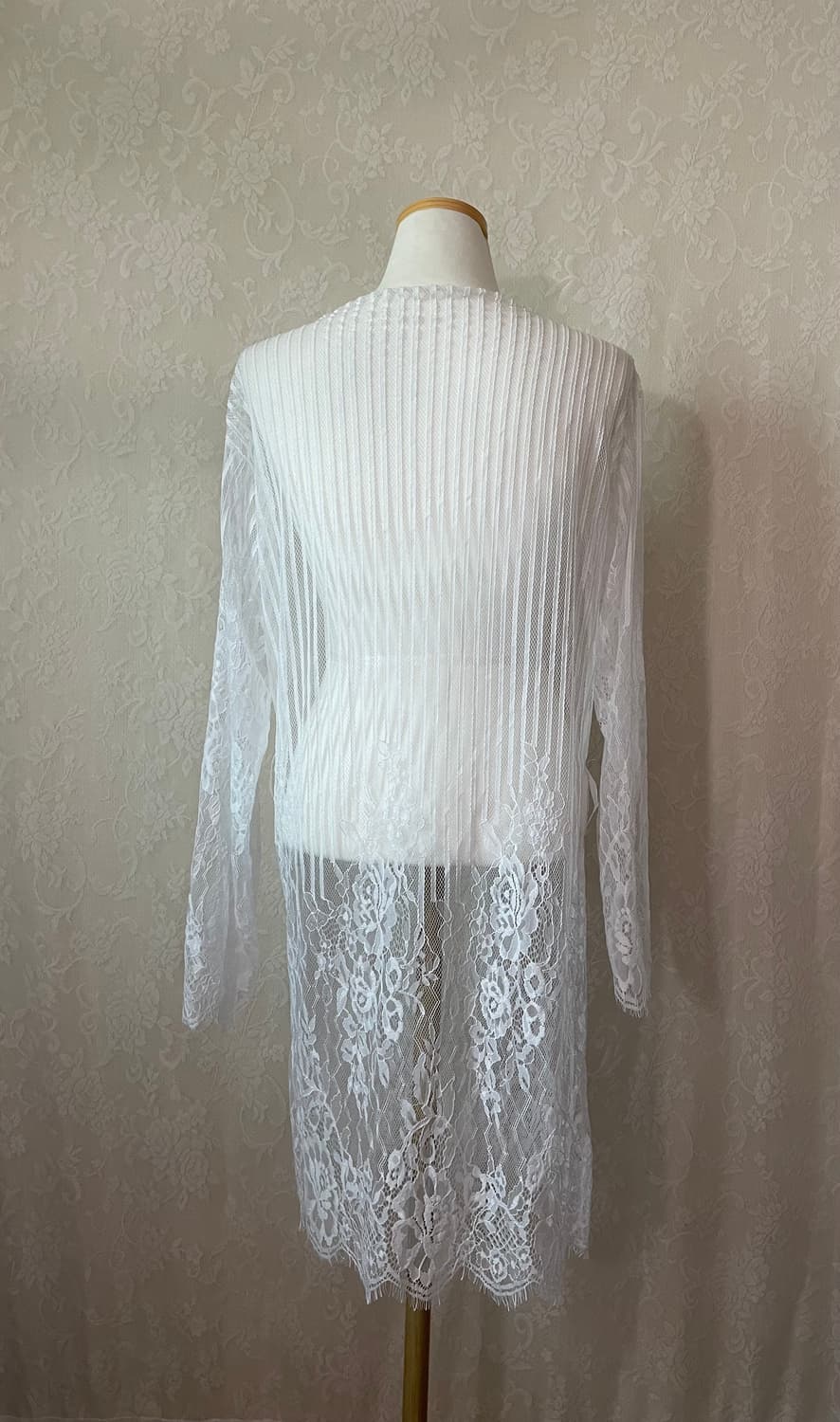     화이트 플리츠 레이스 롱 로브 가디건 상품이미지4