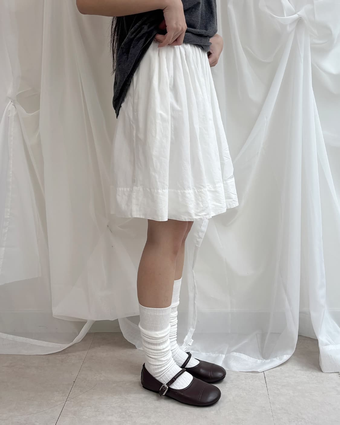 uniqlo summer white flare skirt 상품이미지2