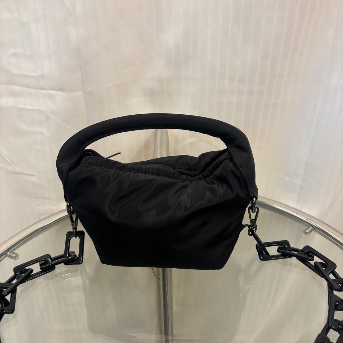  Hvisk 비스크 비건 나일론 토트백      상품이미지2