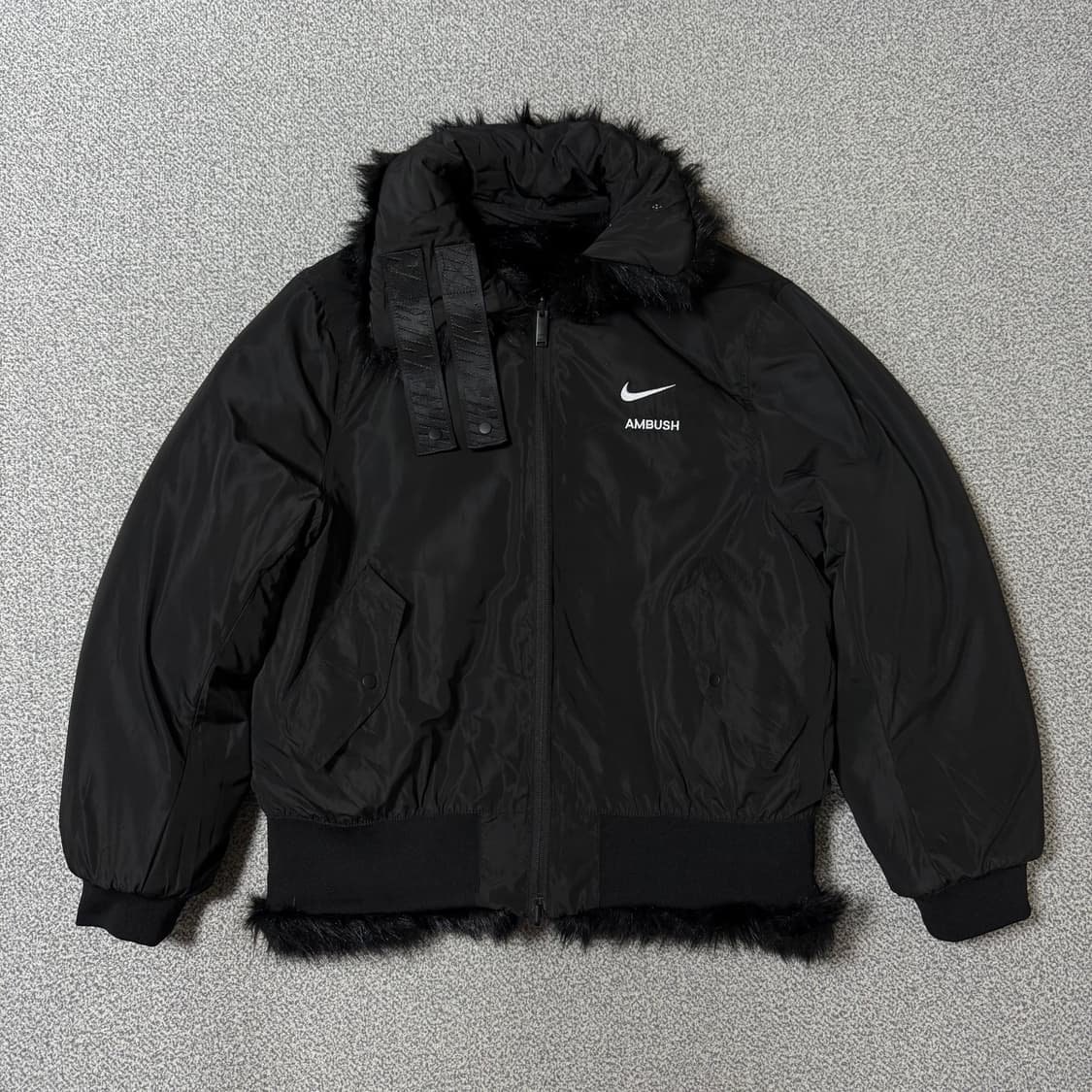 [크림가 118만원] 나이키 x 엠부쉬 리버시블 퍼자켓 L 상품이미지2