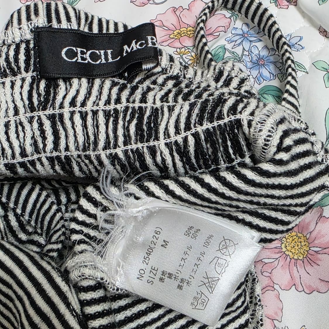 세실맥비)고전일본빈티지 섹시블랙오네갸루 y2k  크롭 뷔스티에 슬리브리스 상품이미지3