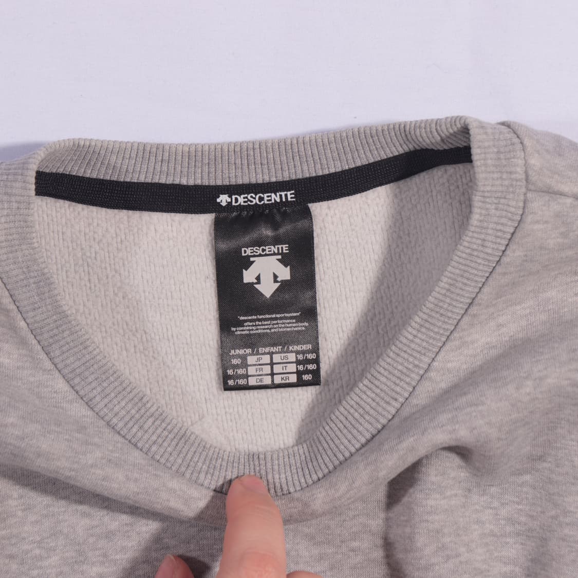 데상트 기모 맨투맨 B98 상품이미지2