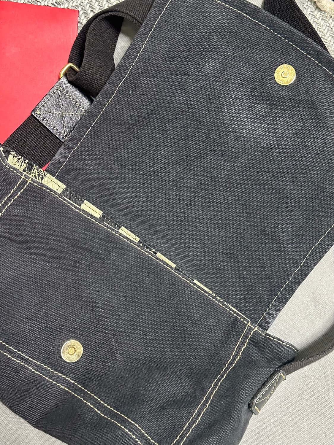 비비안웨스트우드 빈티지캔버스 크로스백 상품이미지2