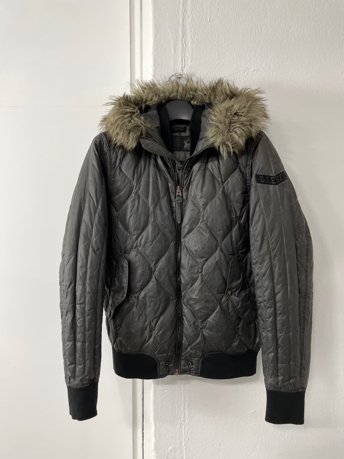 디젤 후드 퍼 퀼팅 다운 자켓 상품이미지5