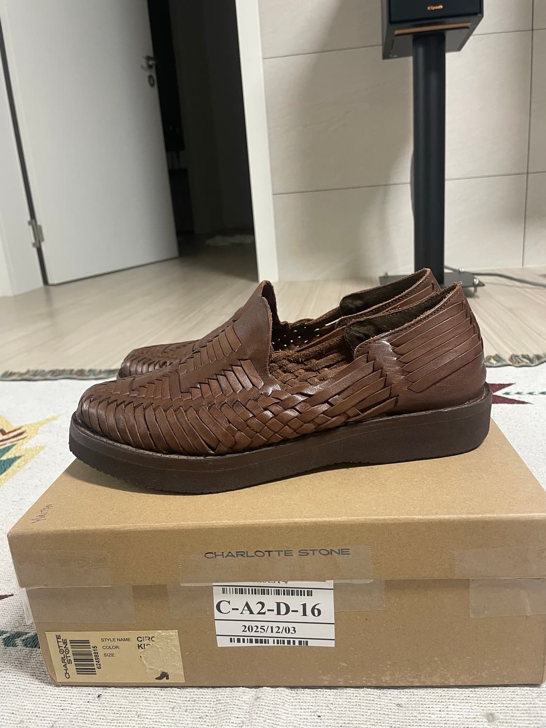 유케텐 알레한드로 샌들(8) 상품이미지1