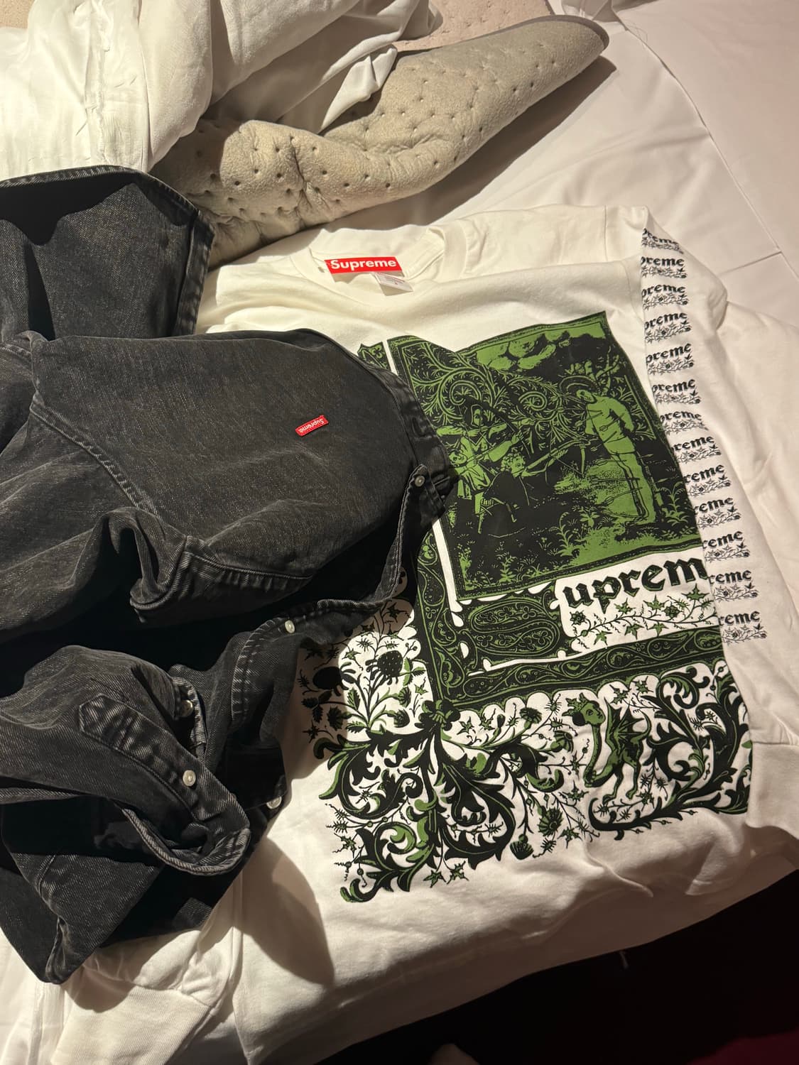 슈프림 세인트 세바스찬 롱슬리브 티셔츠 화이트 상품이미지2