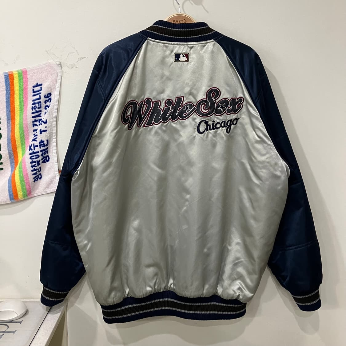 388 00s mlb 시카고 화이트삭스 누빔 사틴 바시티 스타디움 자켓 상품이미지2